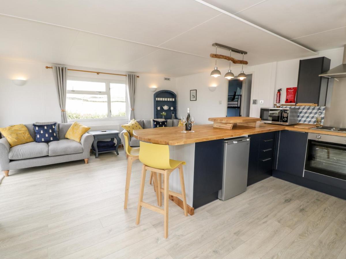Porthwen Lodge Amlwch エクステリア 写真