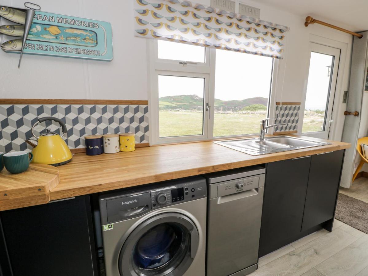 Porthwen Lodge Amlwch エクステリア 写真